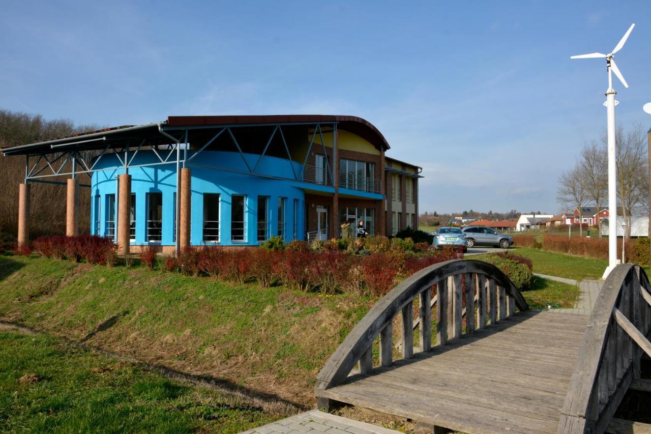 Fonix Apartmanhaz Nagypali Luaran gambar